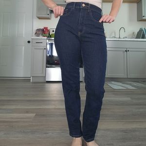Dark Shaded Blue Jeans